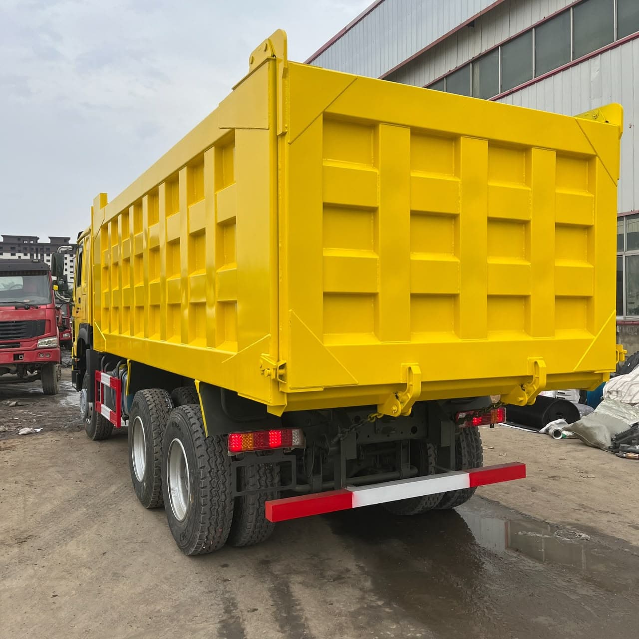 🚛🔥 HOWO Heavy Duty Truck