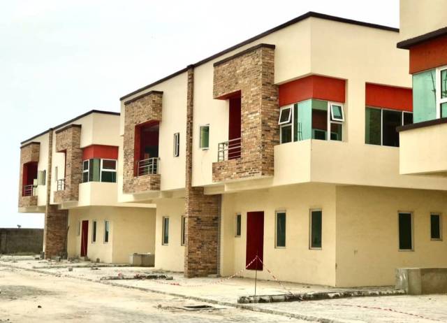 5 Bdr Semi Detached Duplex For Sale At Ajah - Call 08064080521