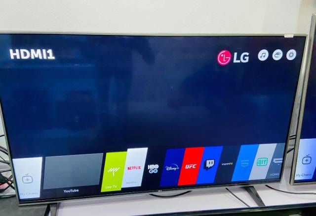 UK Used LG 50inches WebOS SmartTV Frameless - Call 09166333458