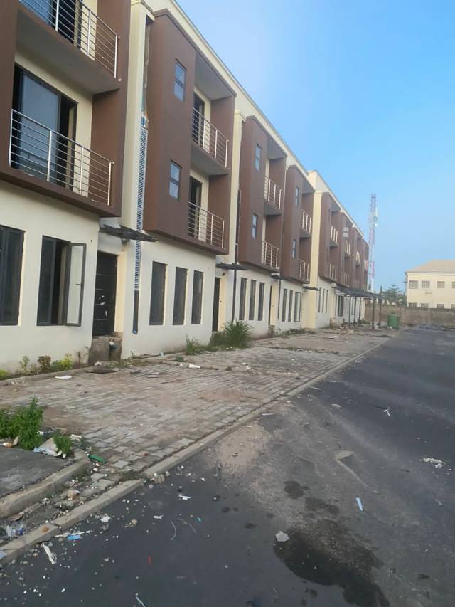 Semi Finished 4 Bedrooms With Bq At Apo, Abuja - CALL 08034842379