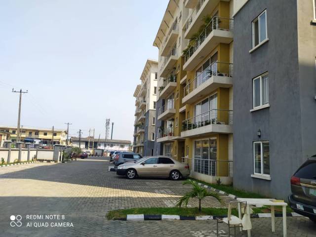 3 Bedroom Flat For Sale  At Surulere - Call Or Whatsapp 08189042000