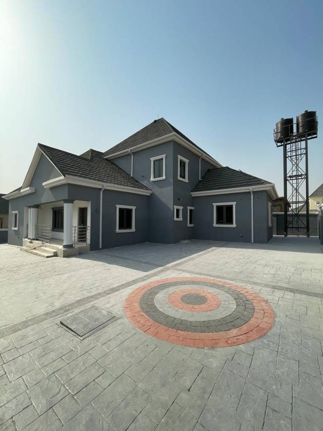 4 Bdr Penthouse For Sale At Airport Road Abuja - Call 08131188274