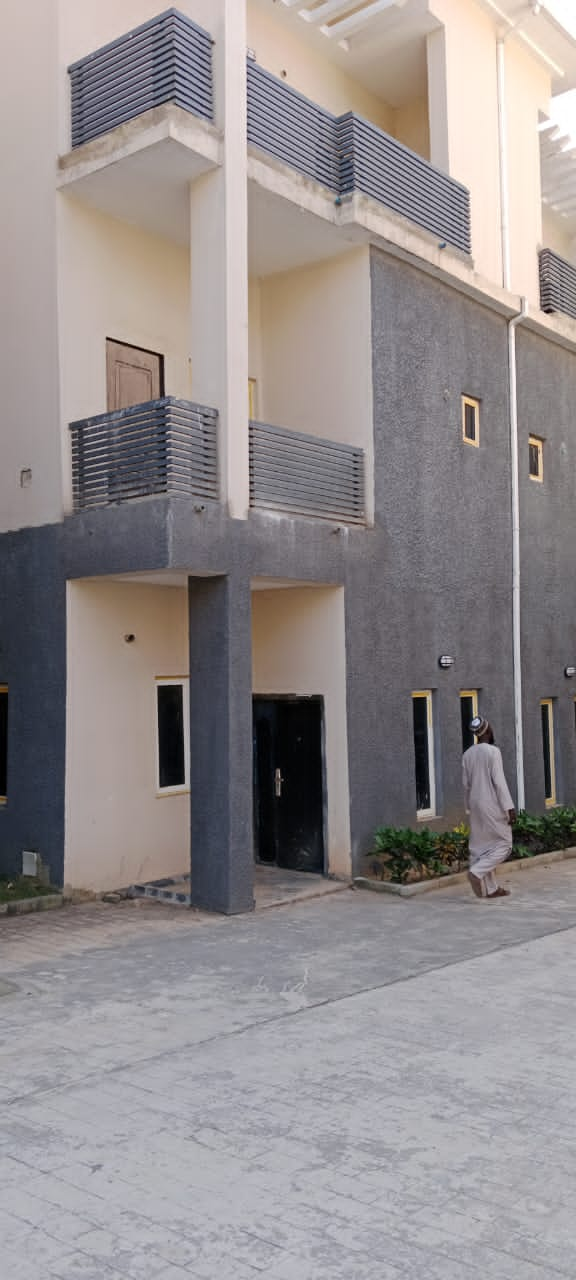 4 Bdr Terrace Duplex At Guzape,Abuja For Sale - Call 08188862193