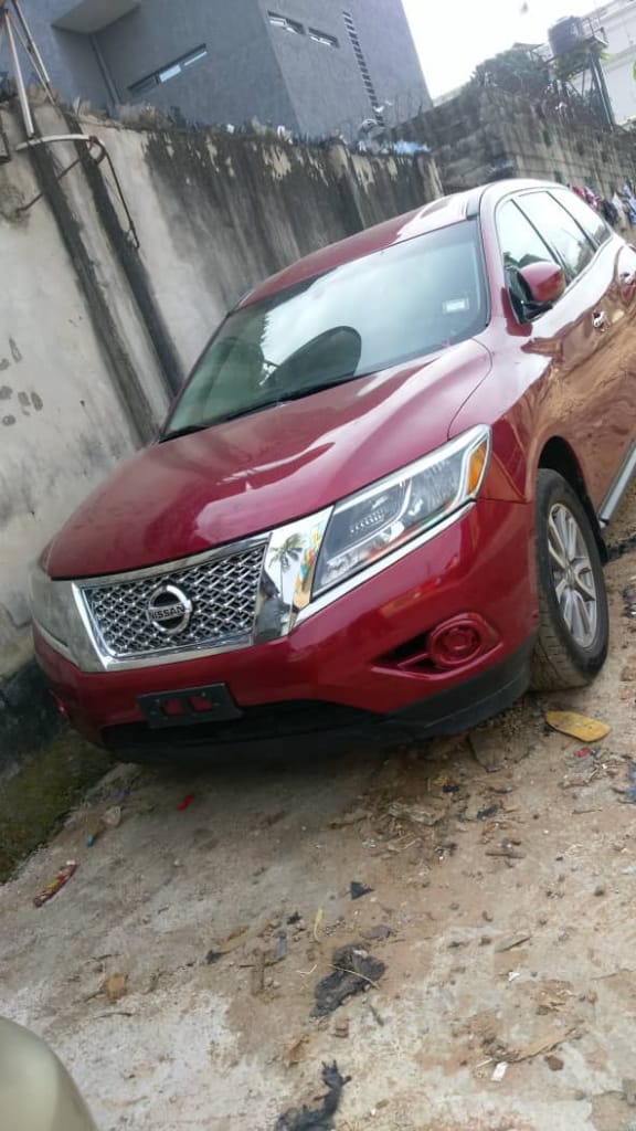 Nissan Pathfinder 2013 Model For Sale (Full Option)